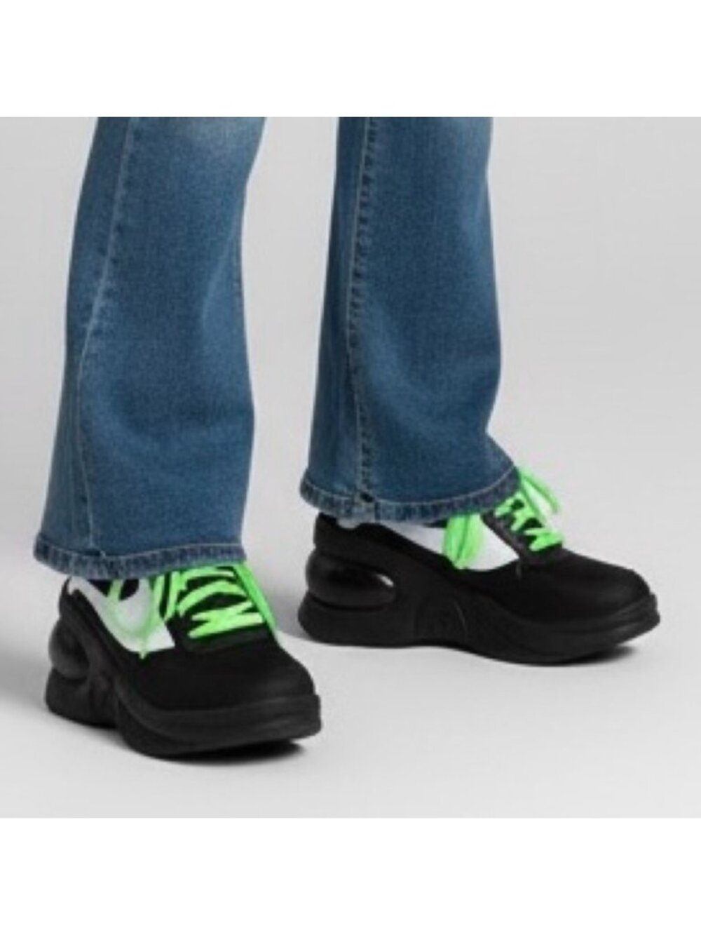 Vintage 90s Y2K Black White Bubble Platform Sneakers - 6.5